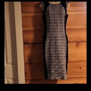 White House | Black Market Black & White Tweed Pattern, Form Fitting Size 6